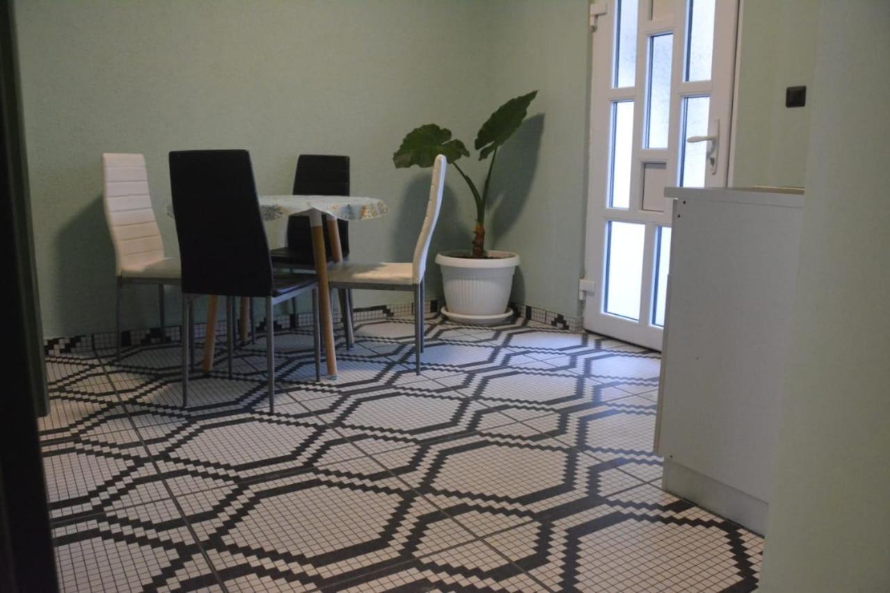 Gazdinstvo Tadic Guest House Niksic Ngoại thất bức ảnh